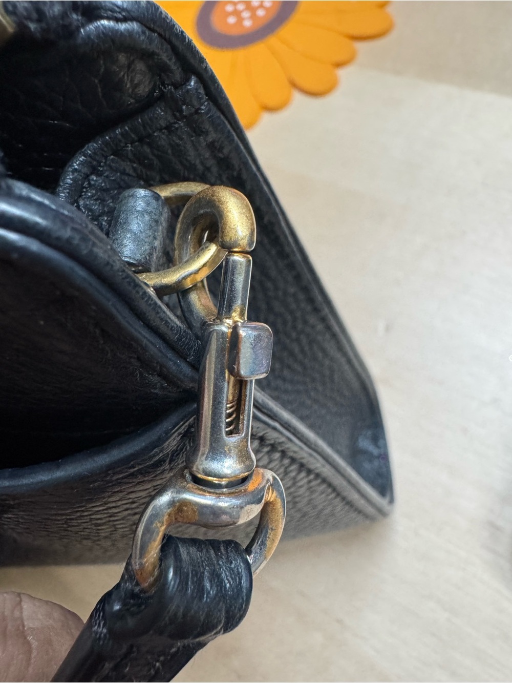 Tory Burch Black Pebbled Leather Logo Crossbody - Picture 15 of 16
